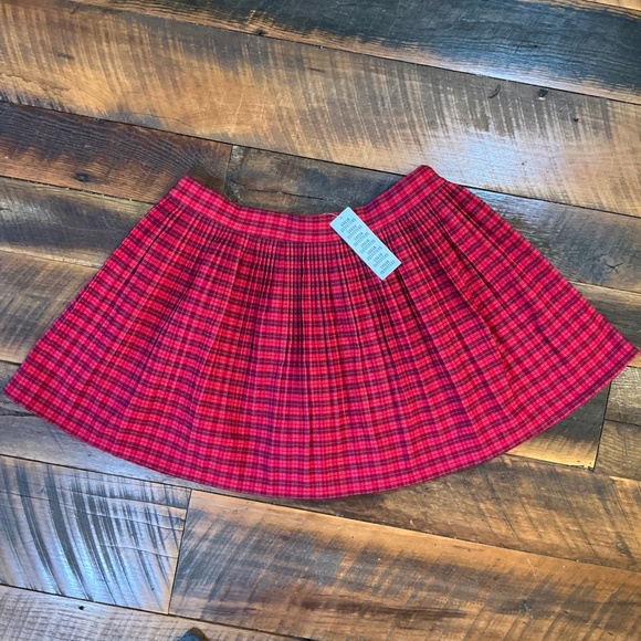 Urban Outfitters BDG Red Plaid Pleated Mini Skirt NWT Size Large - Picture 3 of 9